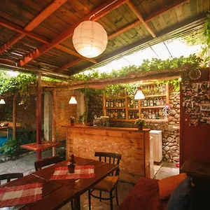  Hostal The Wanderers